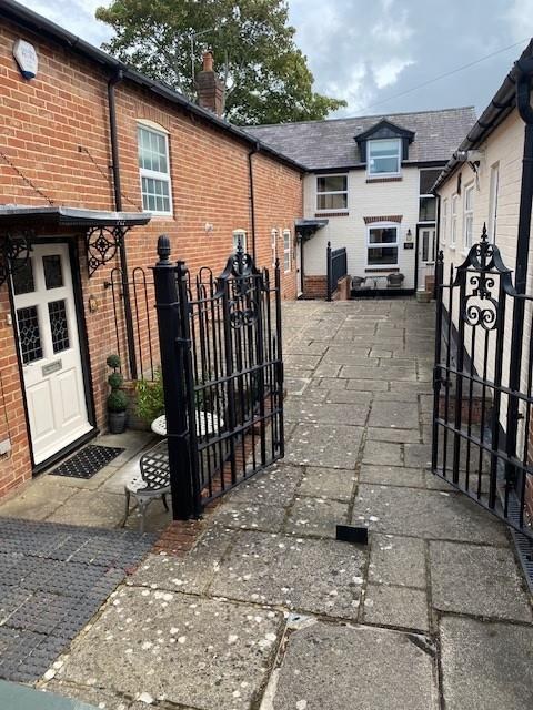 East Mews