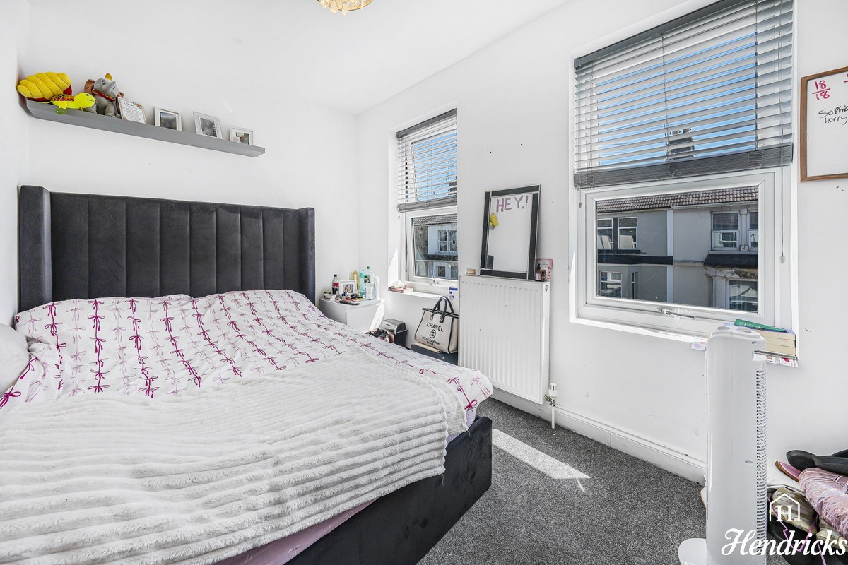 Seaview Road, Southend-on-sea, SS3 9, photo 14