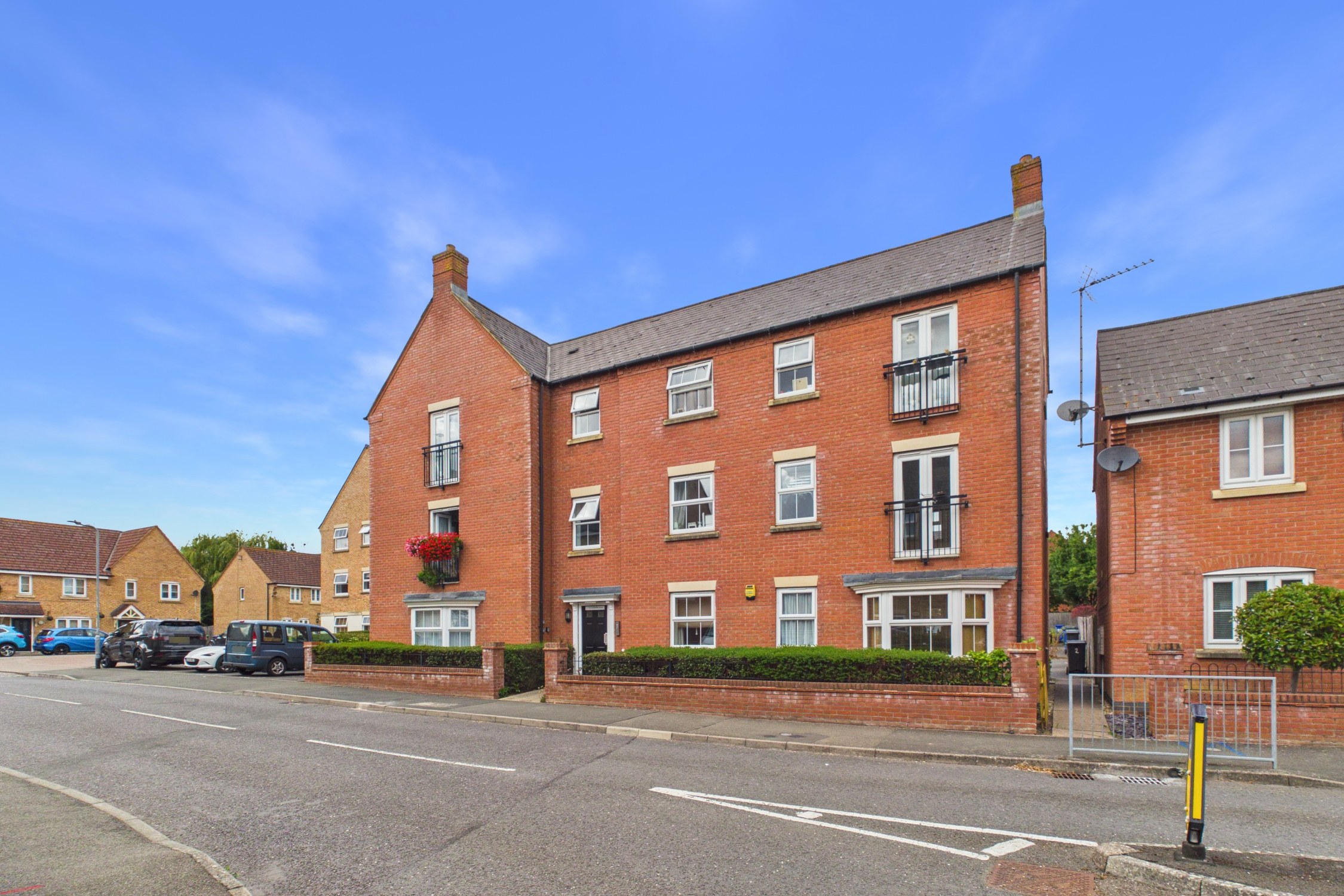 Alchester Court
