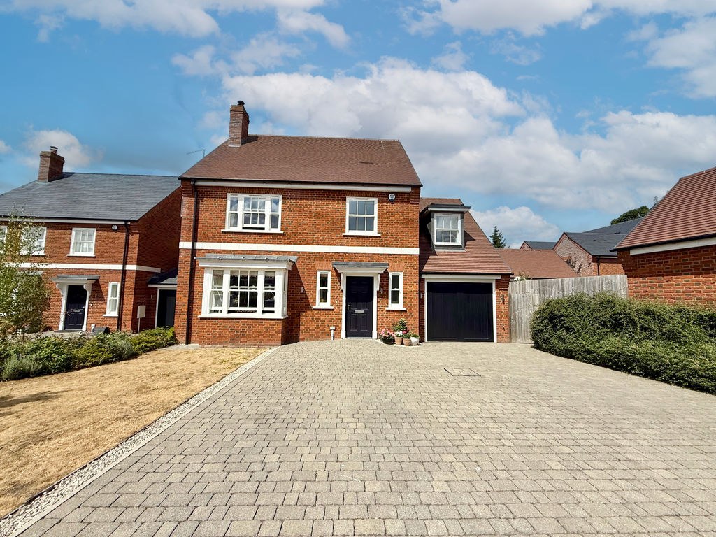 Eversden CloseLittle Brickhill MK17 9FU