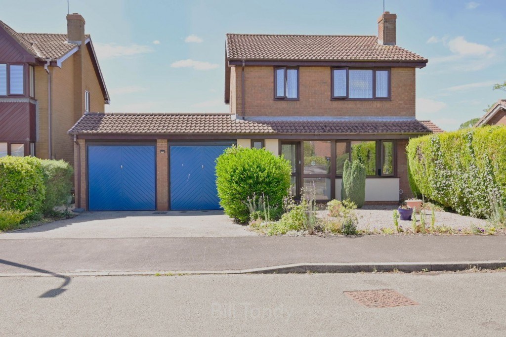 Oaklands Close