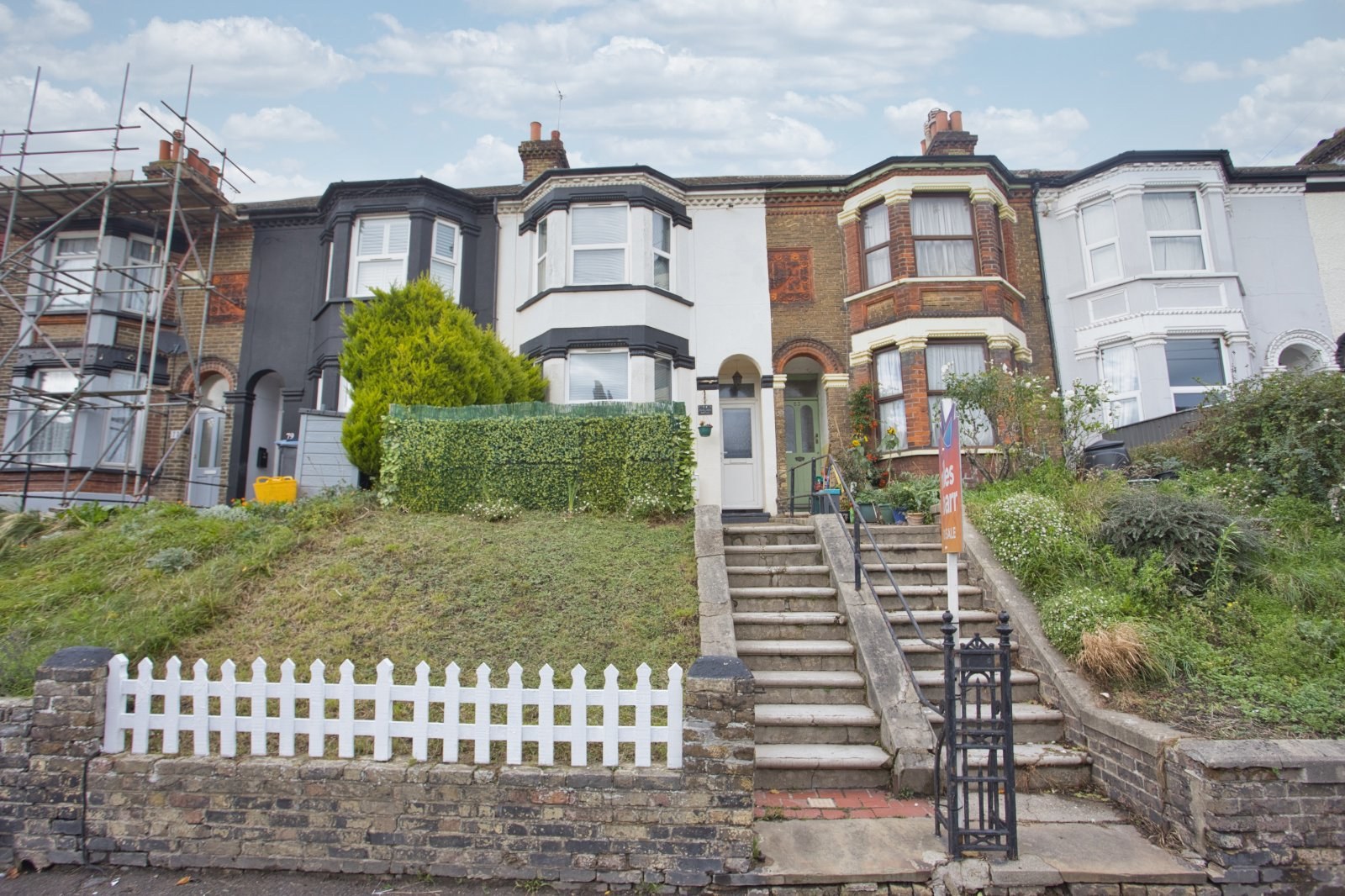 Buckland Avenue