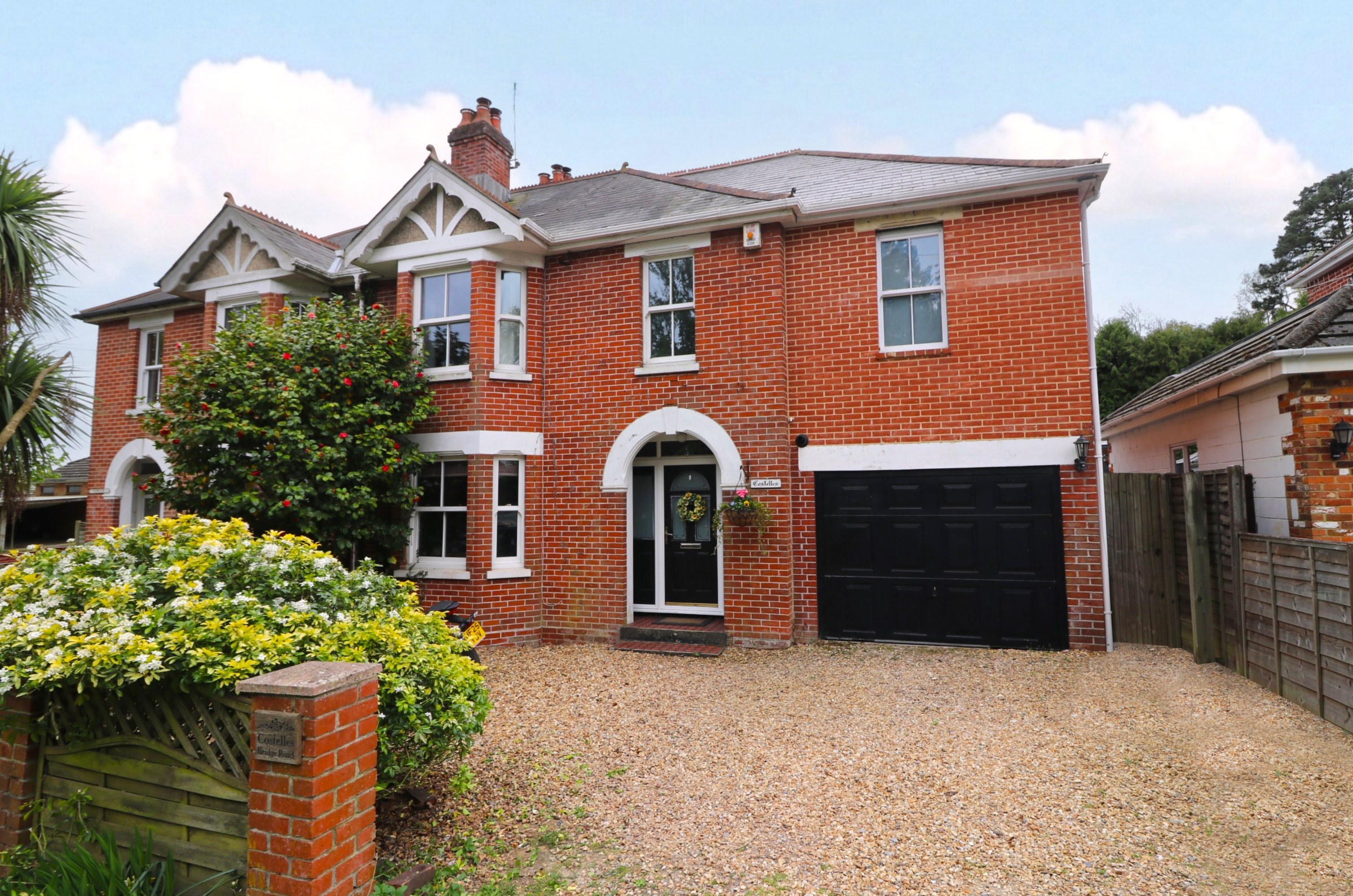 Bridge Road, Bursledon, SO31