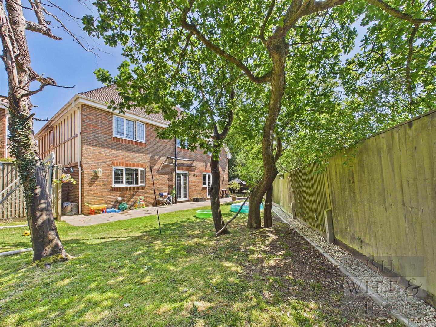 Campkin Gardens, St Leonards on Sea, photo 32