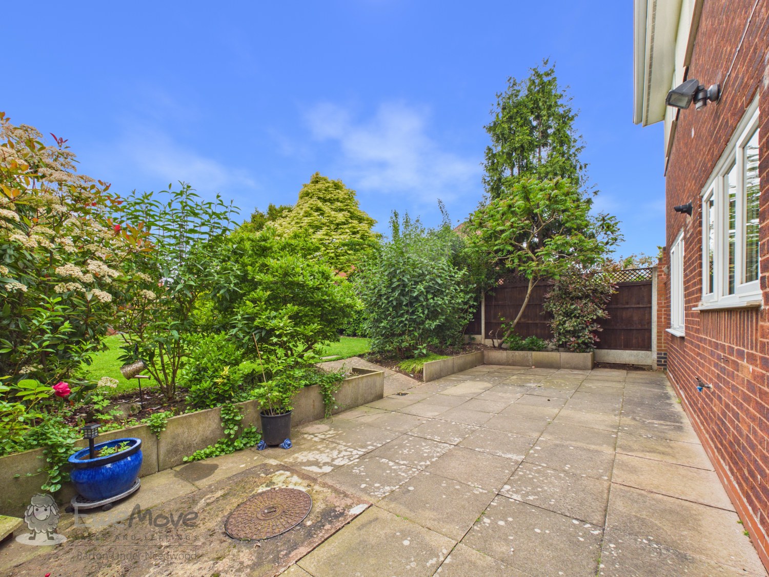 Newbury Drive, Stretton, Burton-on-Trent, Staffordshire, DE13, photo 20