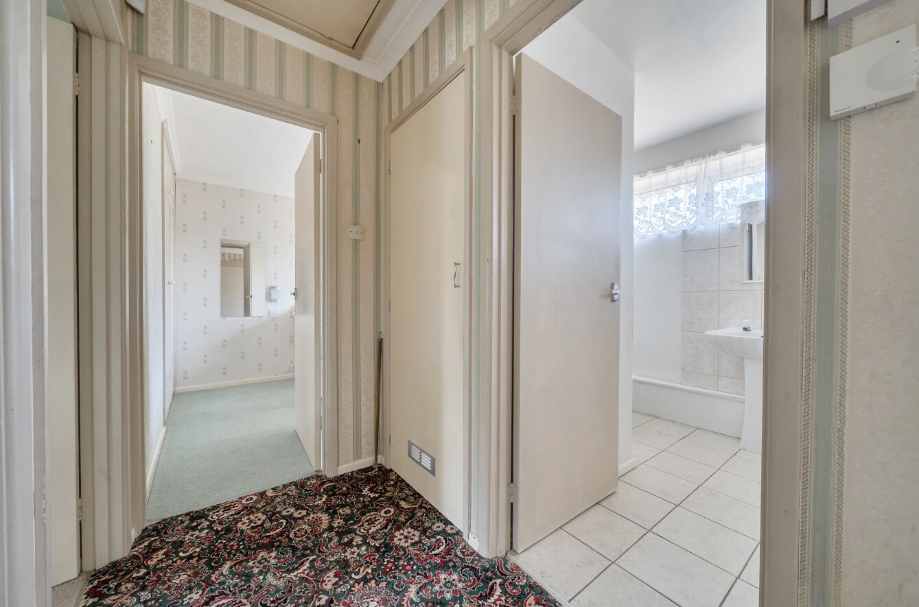 Laxton Close, Taunton, Somerset, TA1, photo 15
