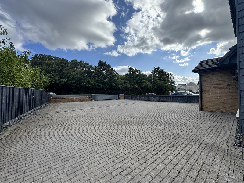 Penygroes Road, Gorslas, Llanelli, Carmarthenshire., photo 32
