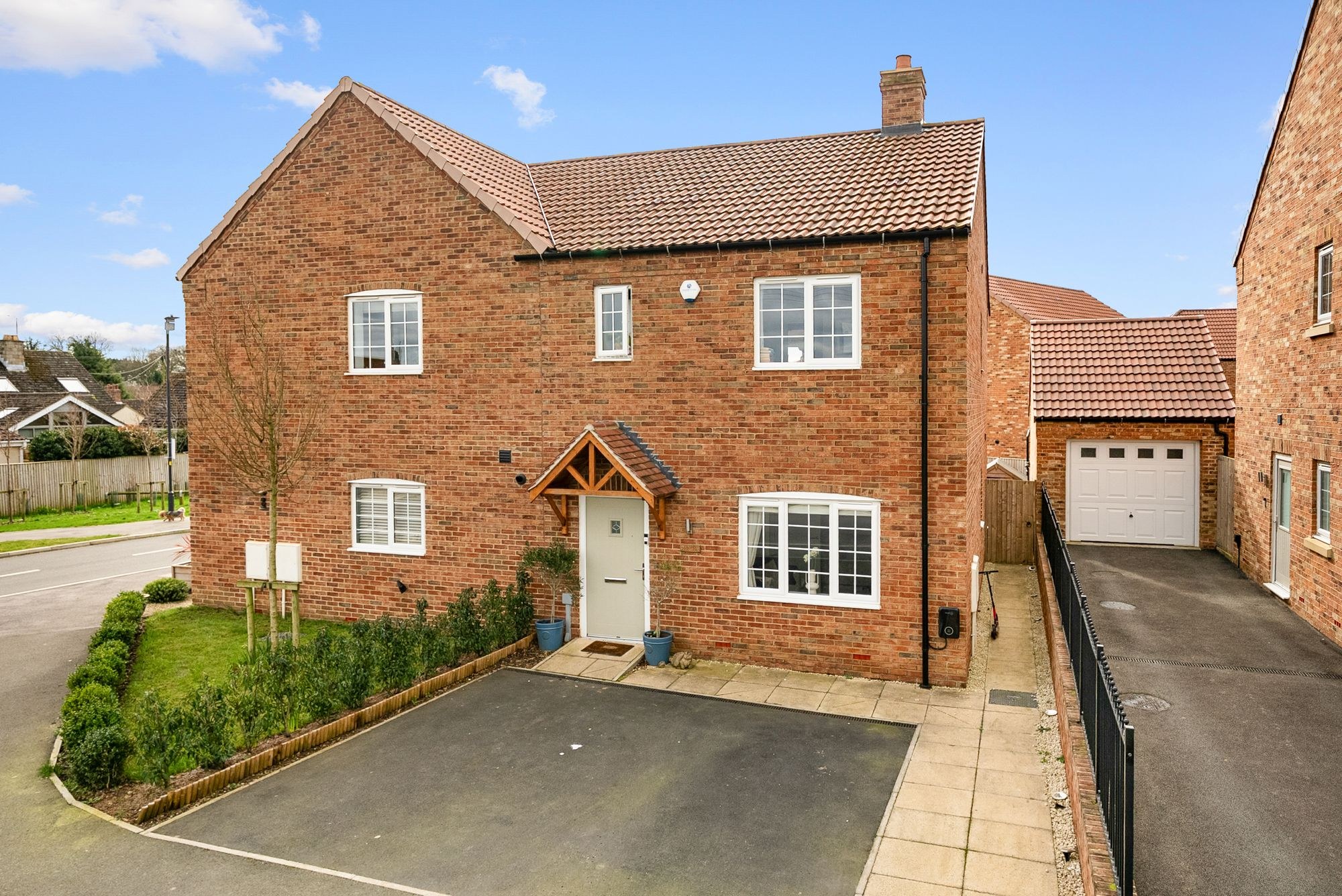4 bed home for sale in Pasture View Station Road, Goldsborough