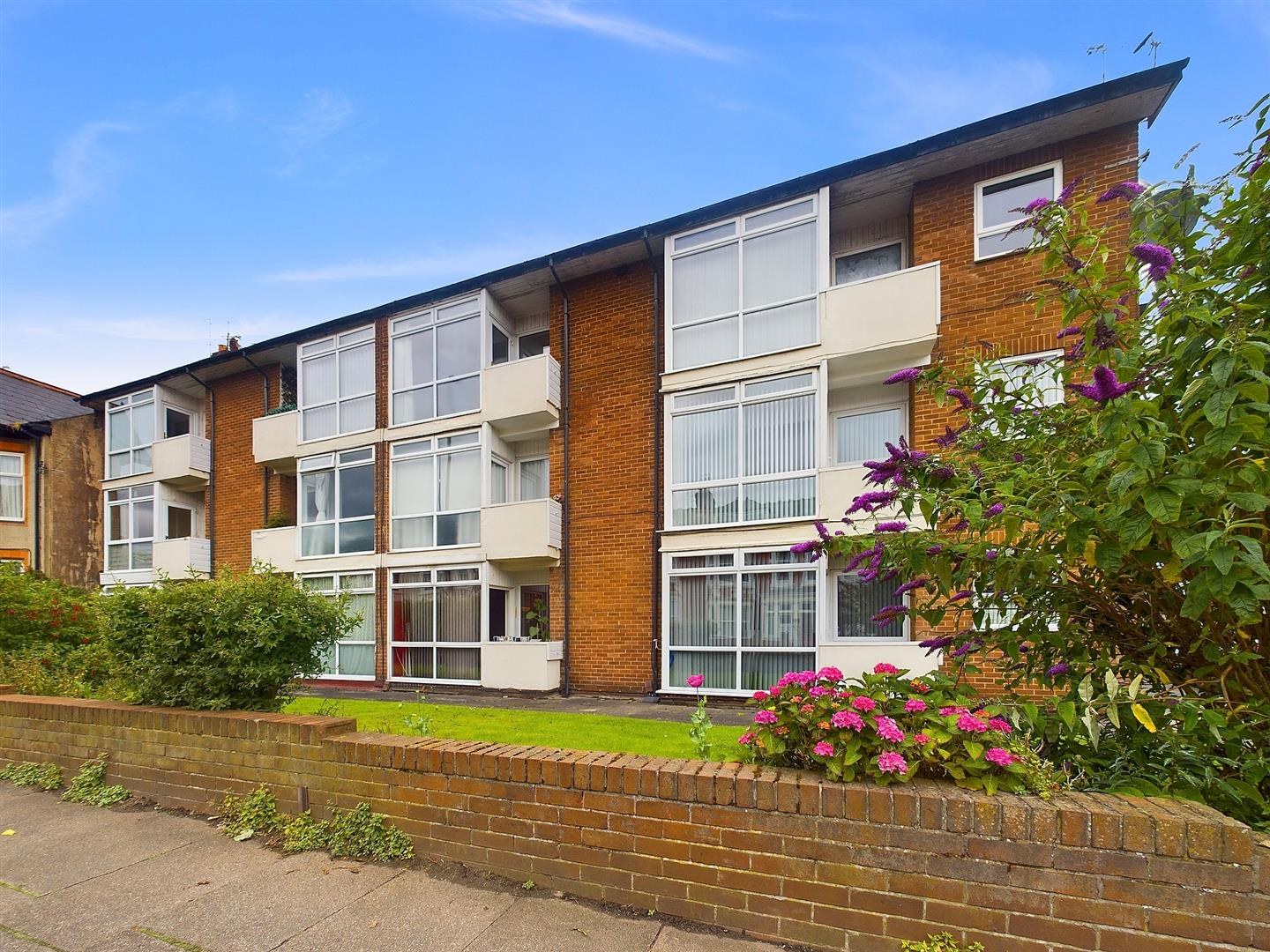 Marine Court West