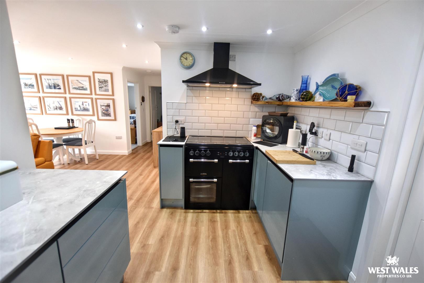 Beach Road, Llanreath, Pembroke Dock, photo 7