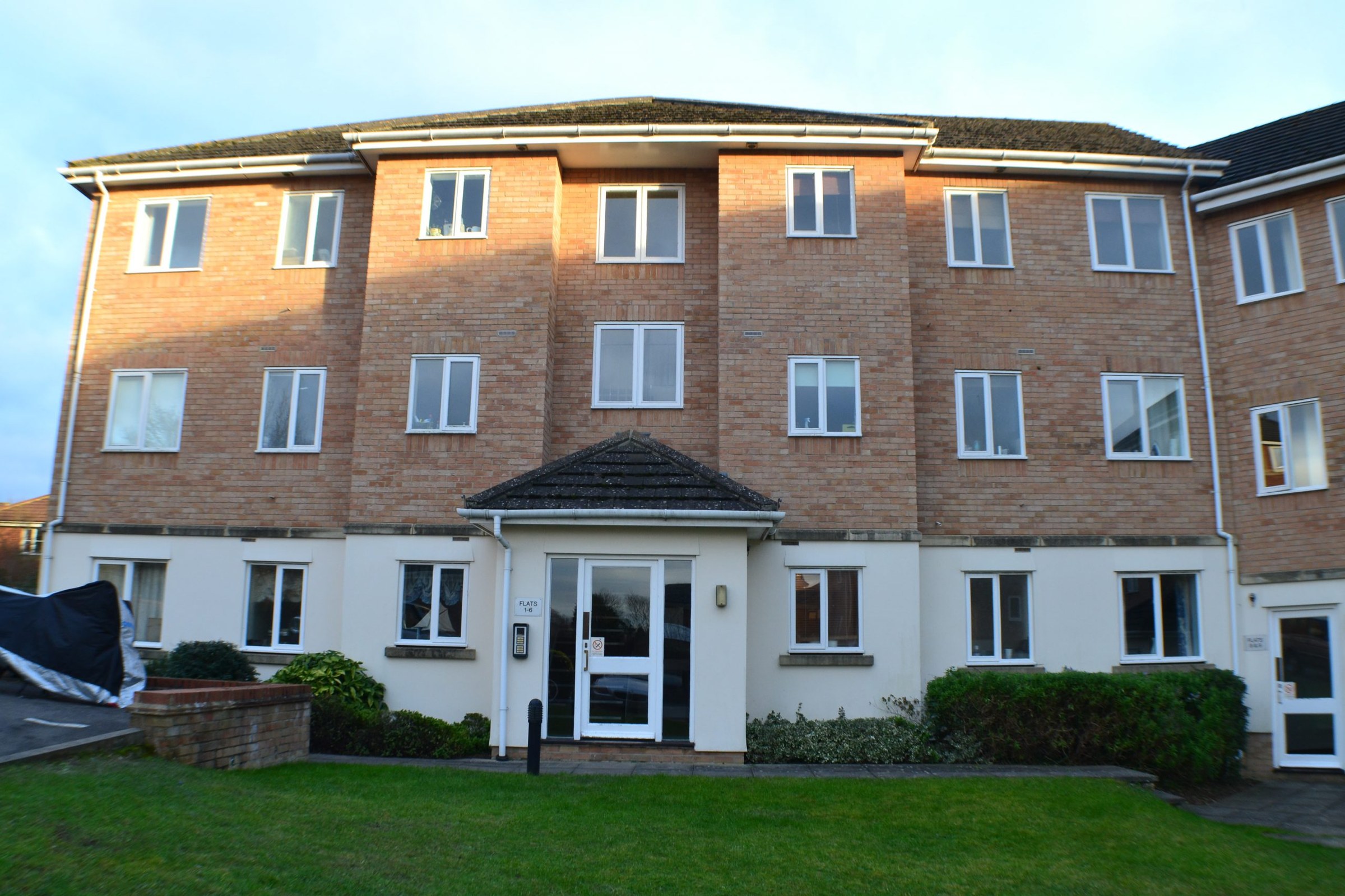 Saxon Court