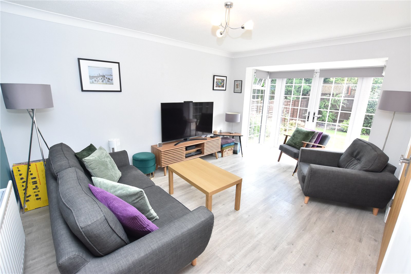 Ashbury Drive, Blackwater, Camberley, Hampshire, GU17, photo 2