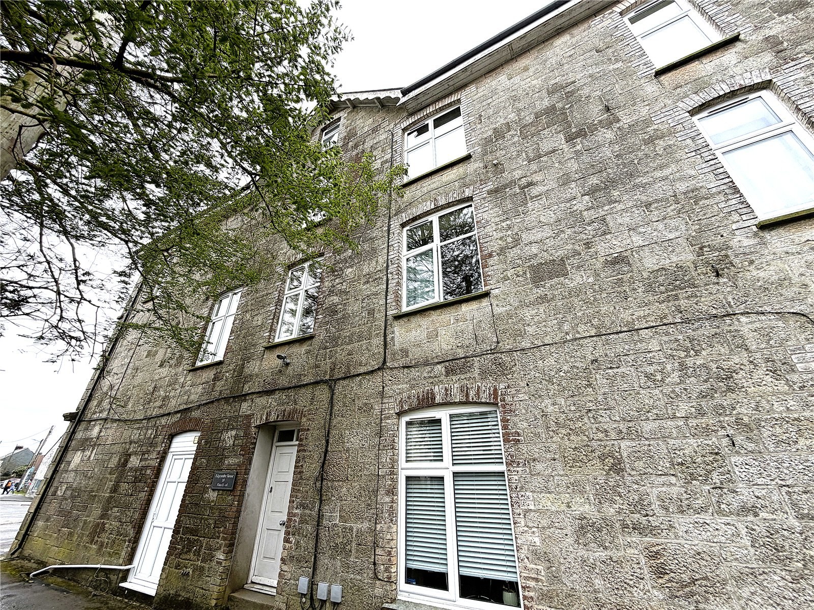 Edgecumbe Road