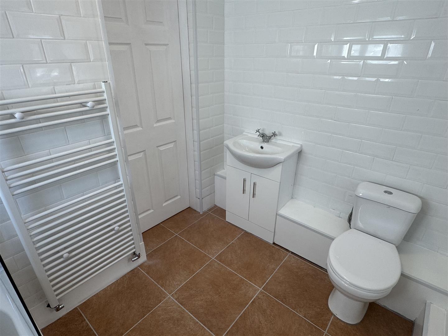 House - Terraced For Rent Herbert Street