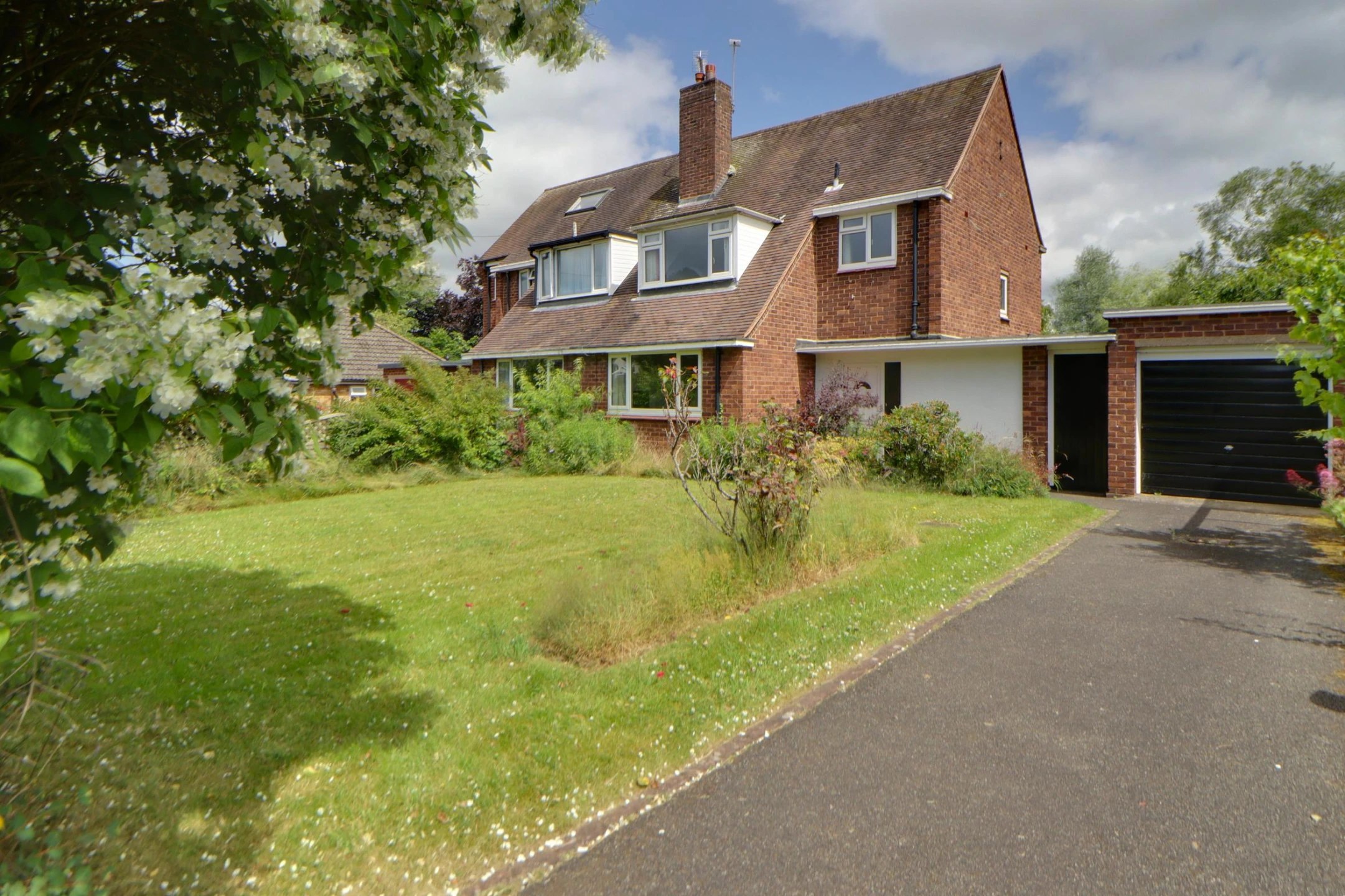 Heathend Road