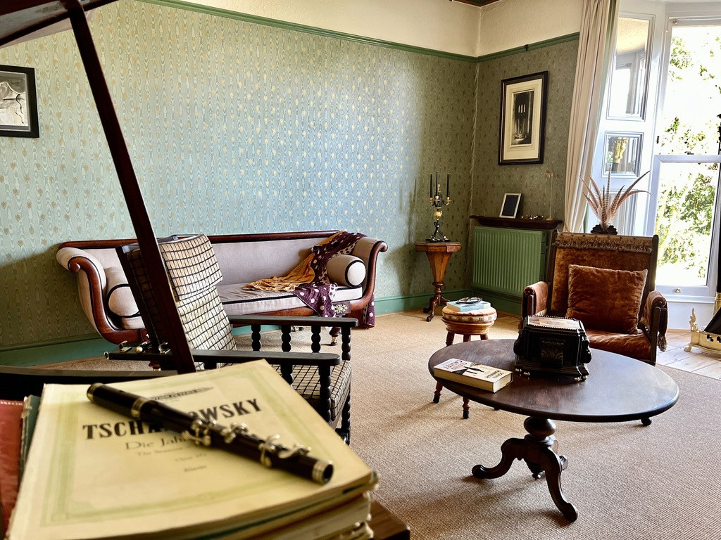 Sutton House, Wembdon Rise, Wembdon, Somerset, photo 3