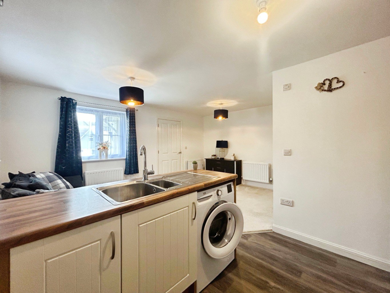 Hayle, Two bed home with no onward chain, photo 5
