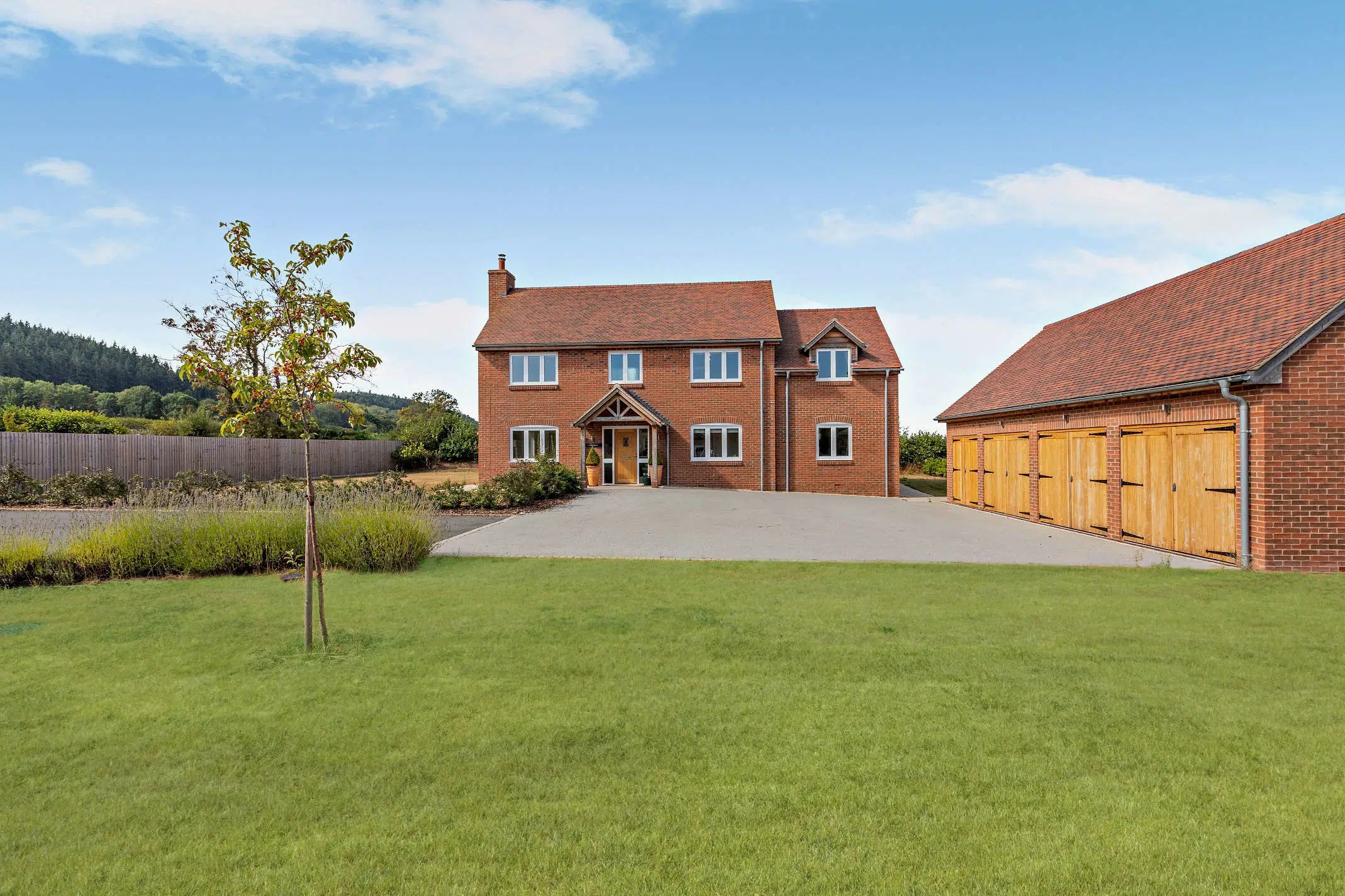 Archer House