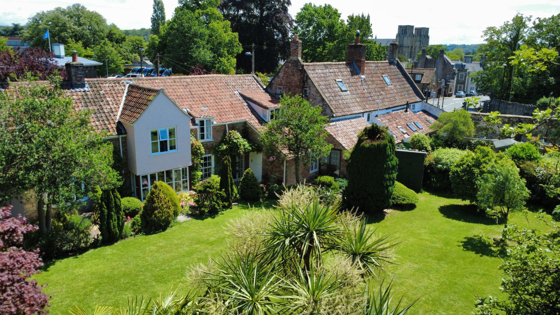 Central Wells, photo 45