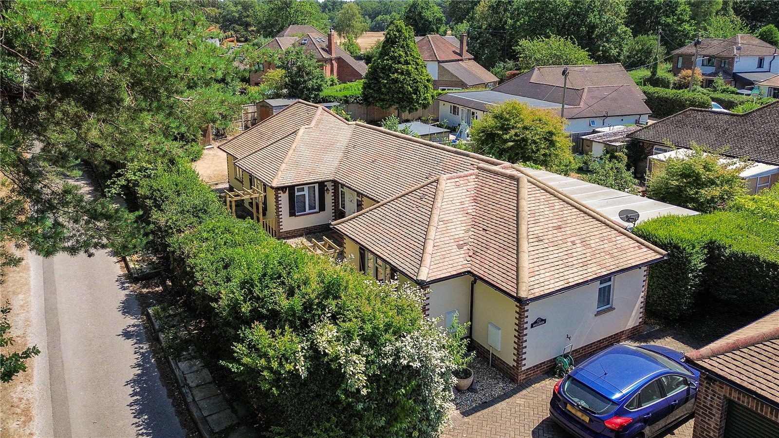 Heathvale Bridge Road, Ash Vale, Guildford, Surrey, GU12