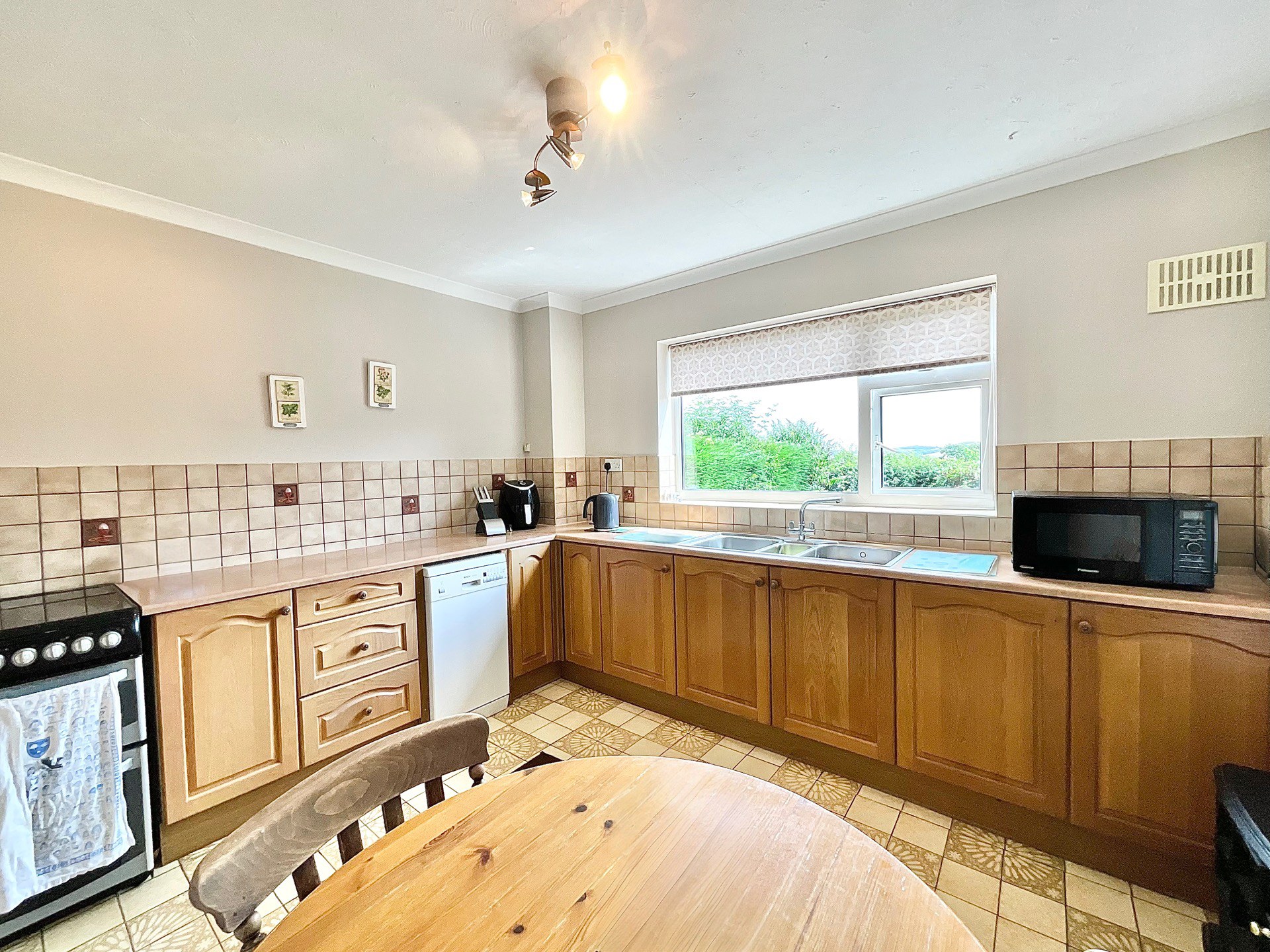 School Close, Dilhorne, ST10, photo 6