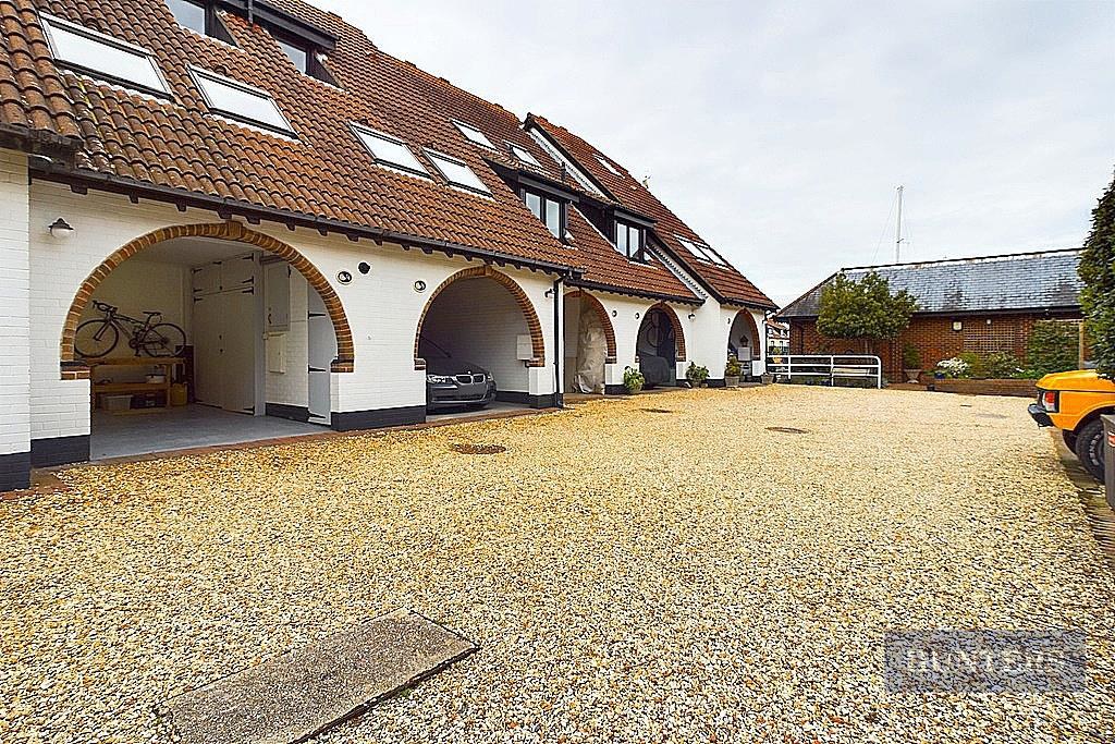 Endeavour Way, Hythe, Southampton, photo 17