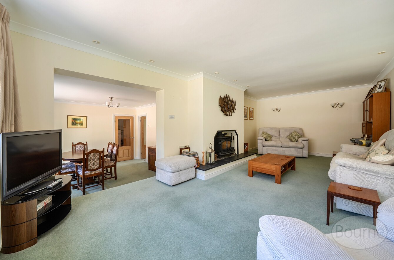Silver Birches Way, Elstead, Godalming, Surrey, GU8, photo 2