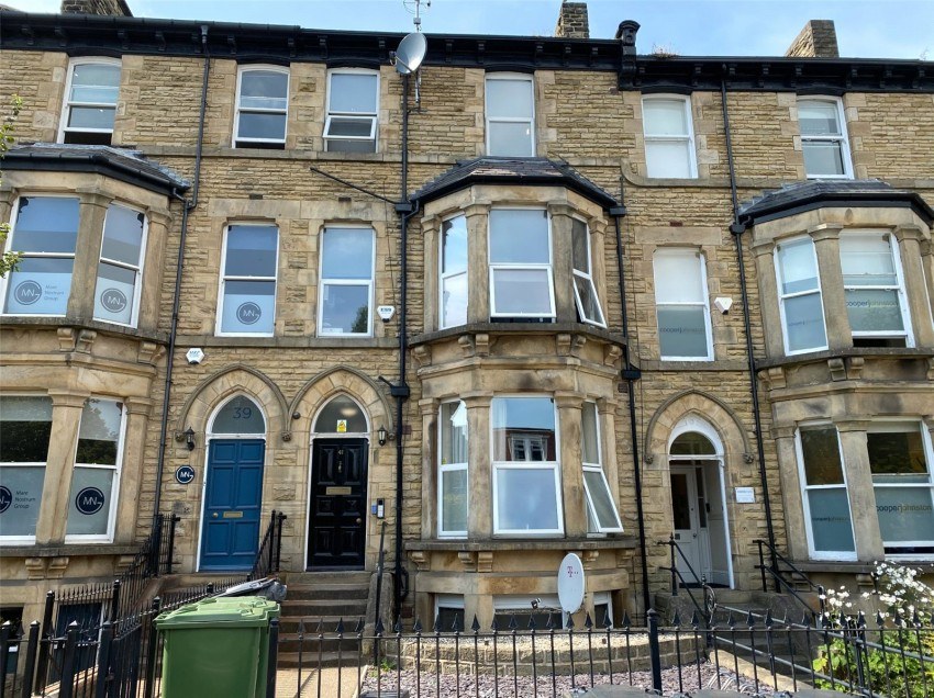 12 bed terrace for sale in East Parade, Harrogate