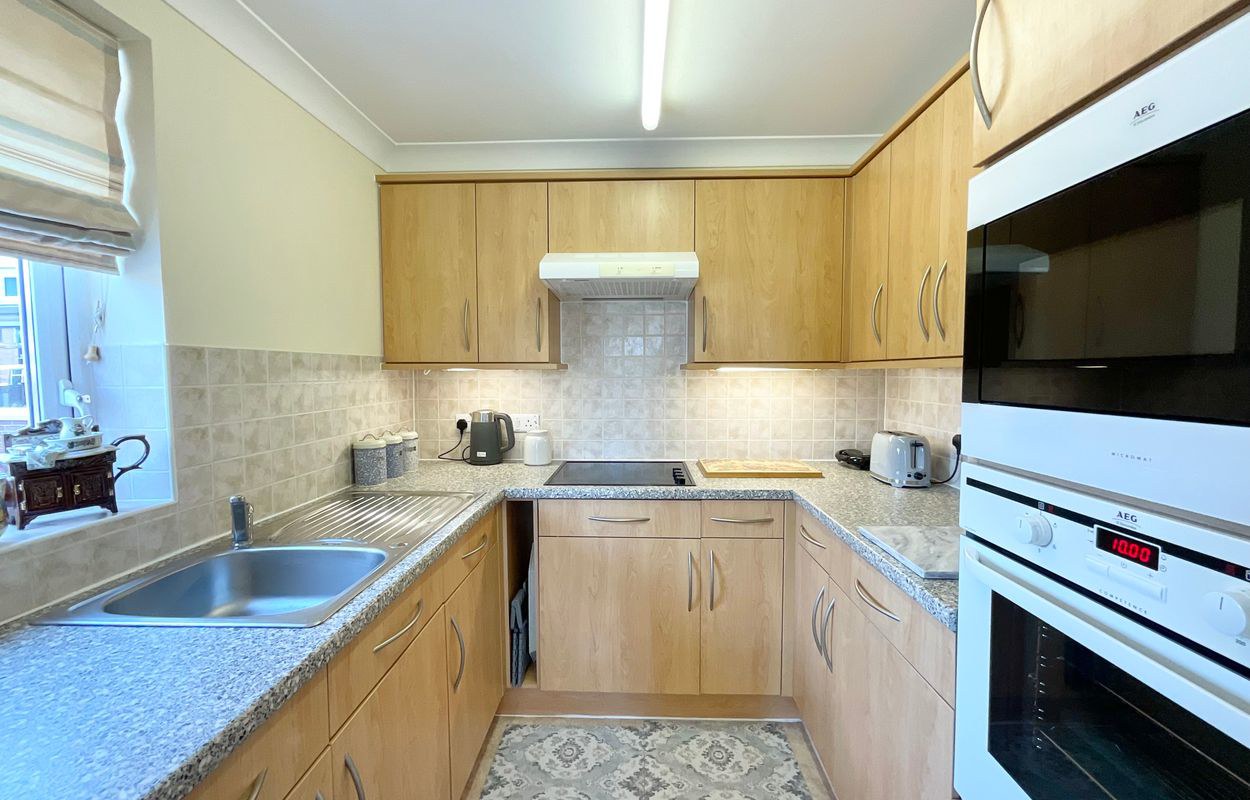 Crown Street, Stone, ST15, photo 3