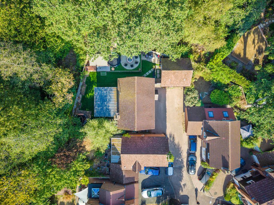 The Junipers, Wokingham, Barkham, RG41, photo 12