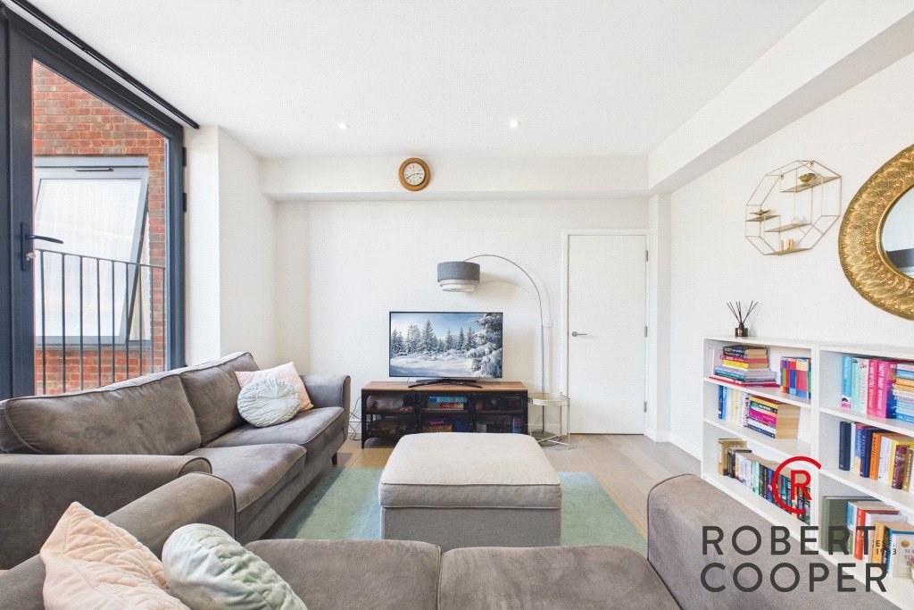 Field End Road, Eastcote, HA4, photo 7
