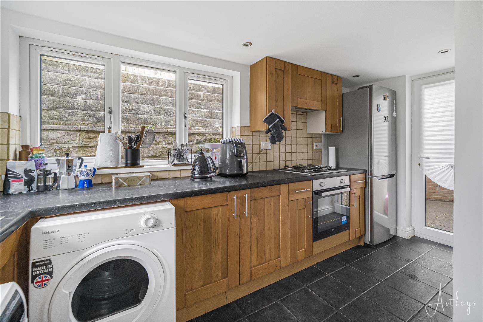 Parkhill Terrace, Treboeth, Swansea, photo 9