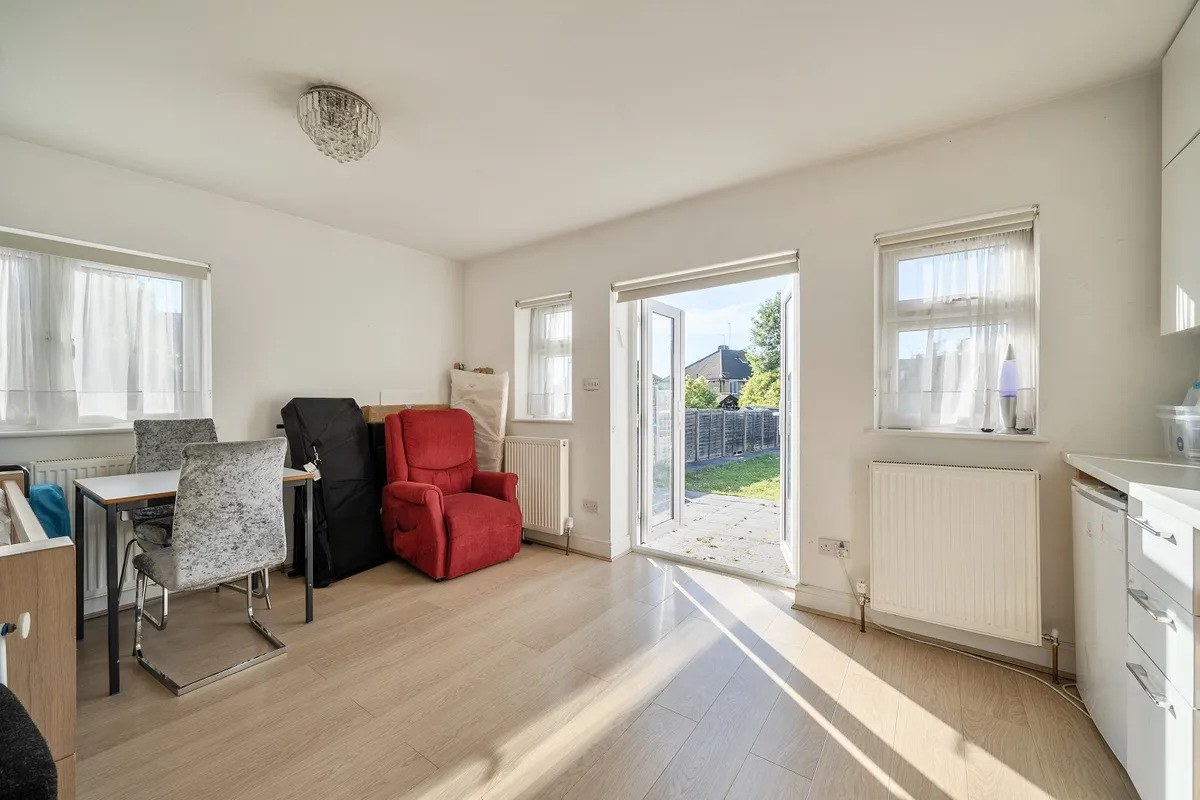 Wyre Grove, Edgware, HA8, photo 4