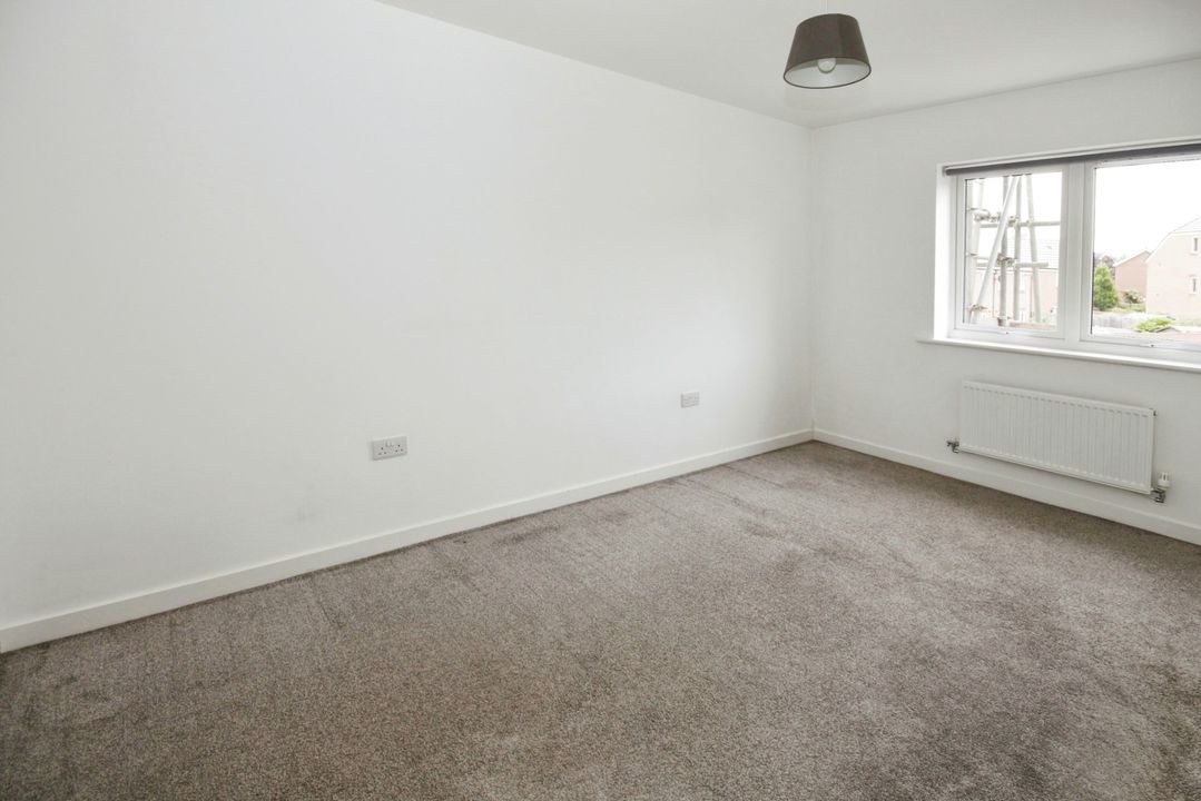 Falcon Way, Bracknell, photo 6