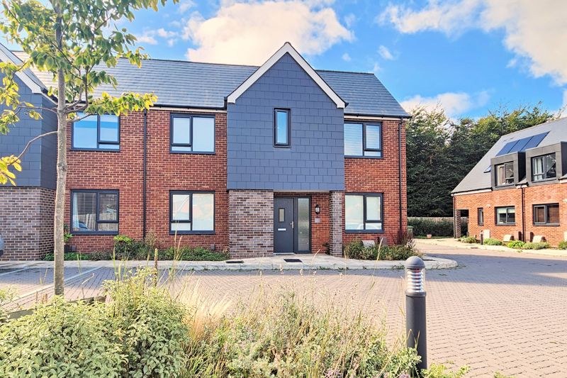 Capella Close