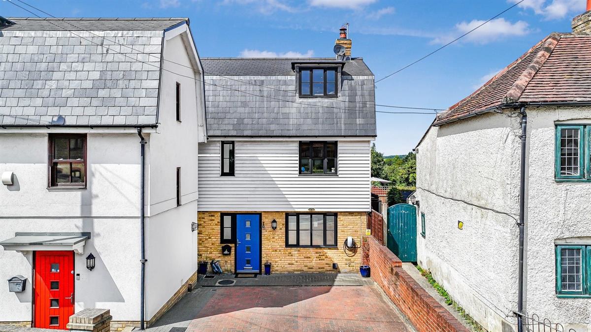 Hall Cottage, Harlow Road, Harlow, photo 39