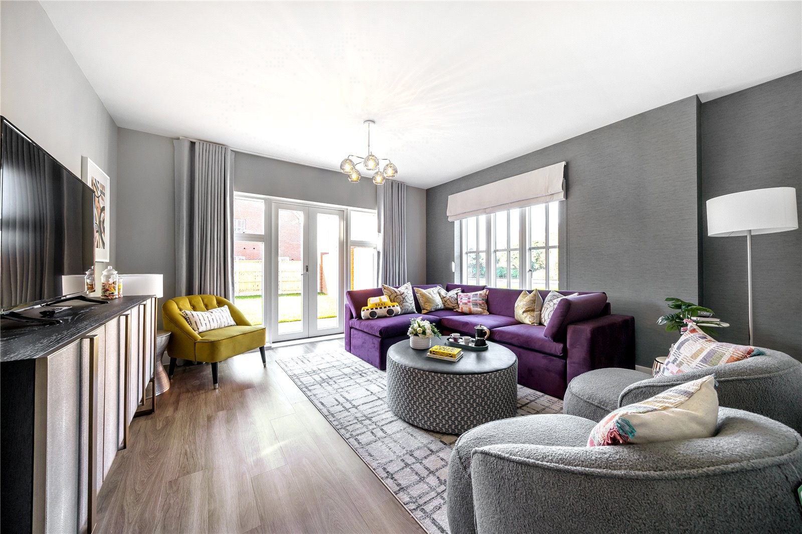 Old Portsmouth Road, Artington, Guildford, Surrey, GU3, photo 2