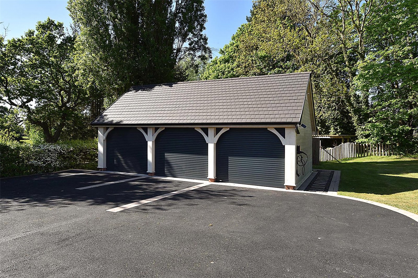 Wilmslow Road, Prestbury, Cheshire, SK10, photo 18