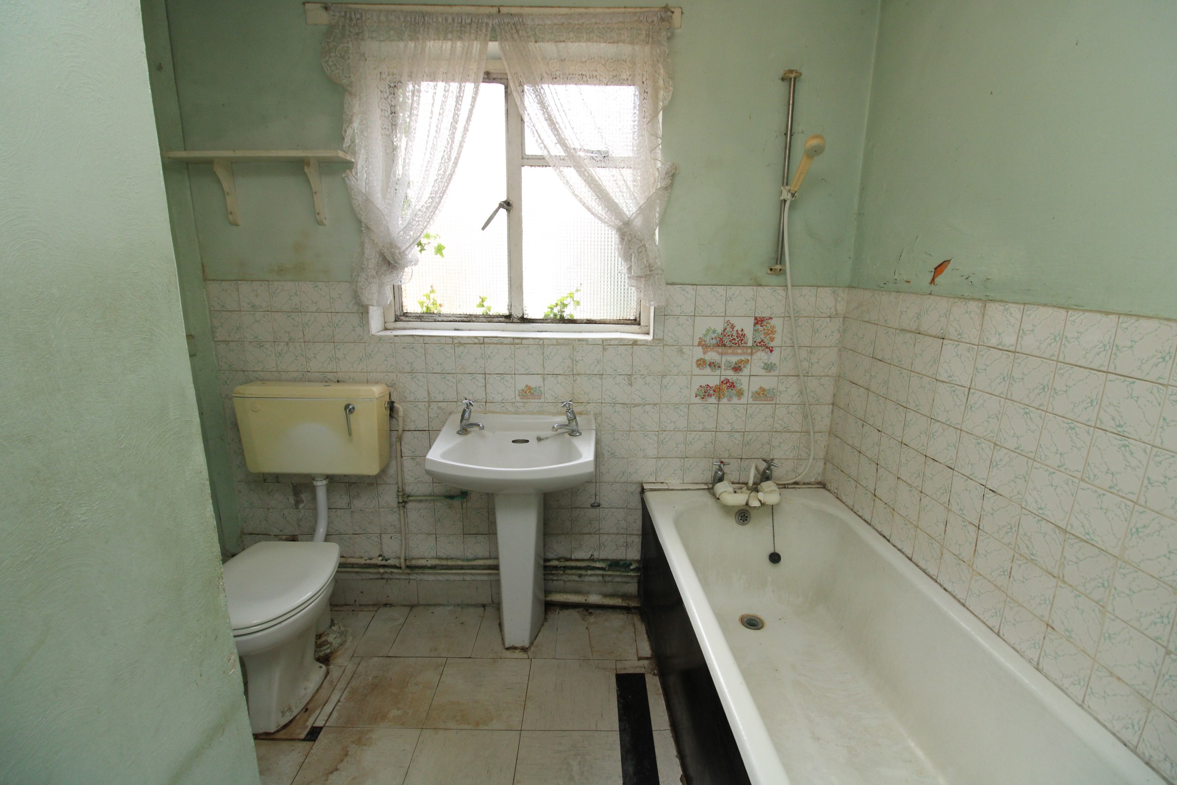High Street, Clapham, MK41, photo 7