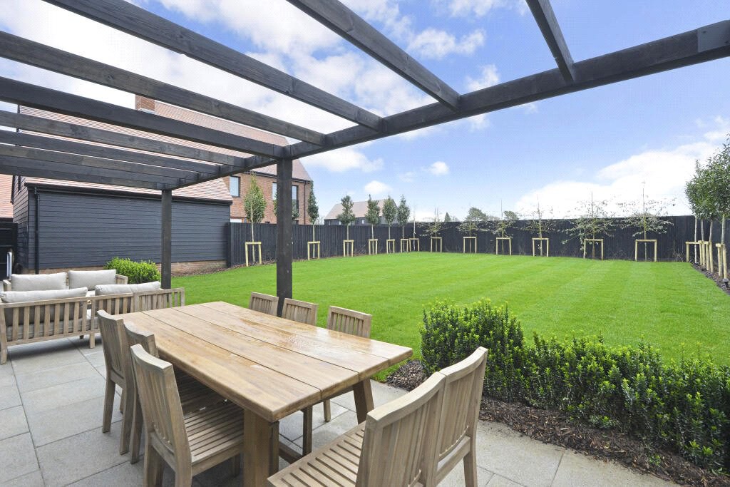 Medlands, Alfold Gardens, Alfold, Surrey, GU6, photo 19