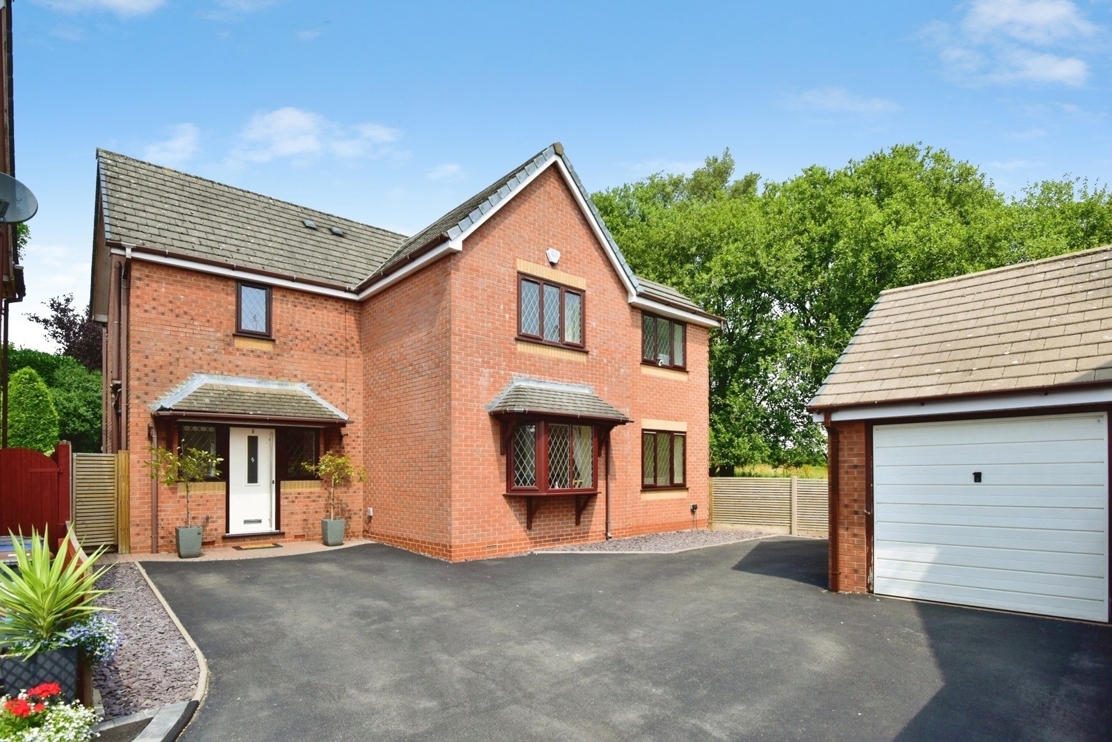 Willowcroft Way