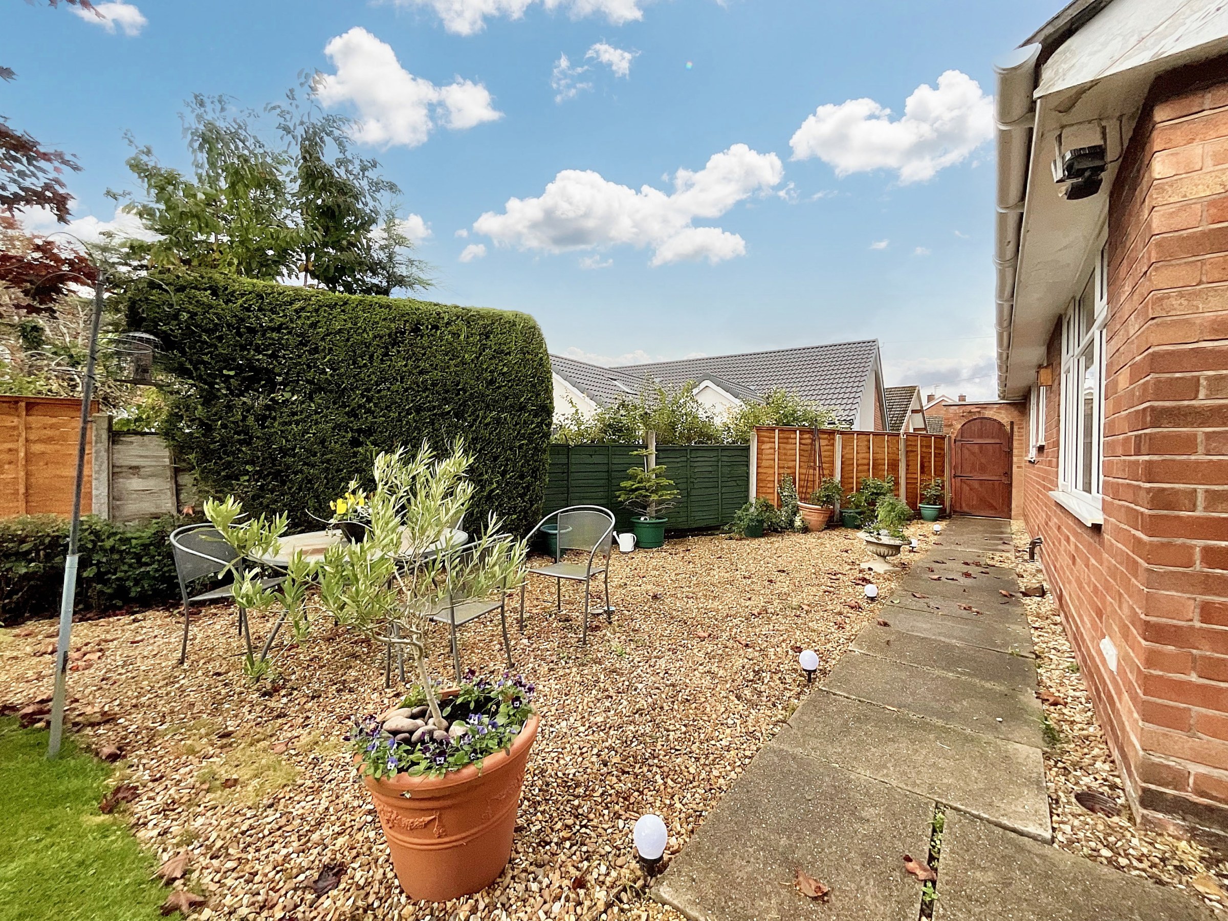 Whitethorn Avenue, Barlaston, ST12, photo 17