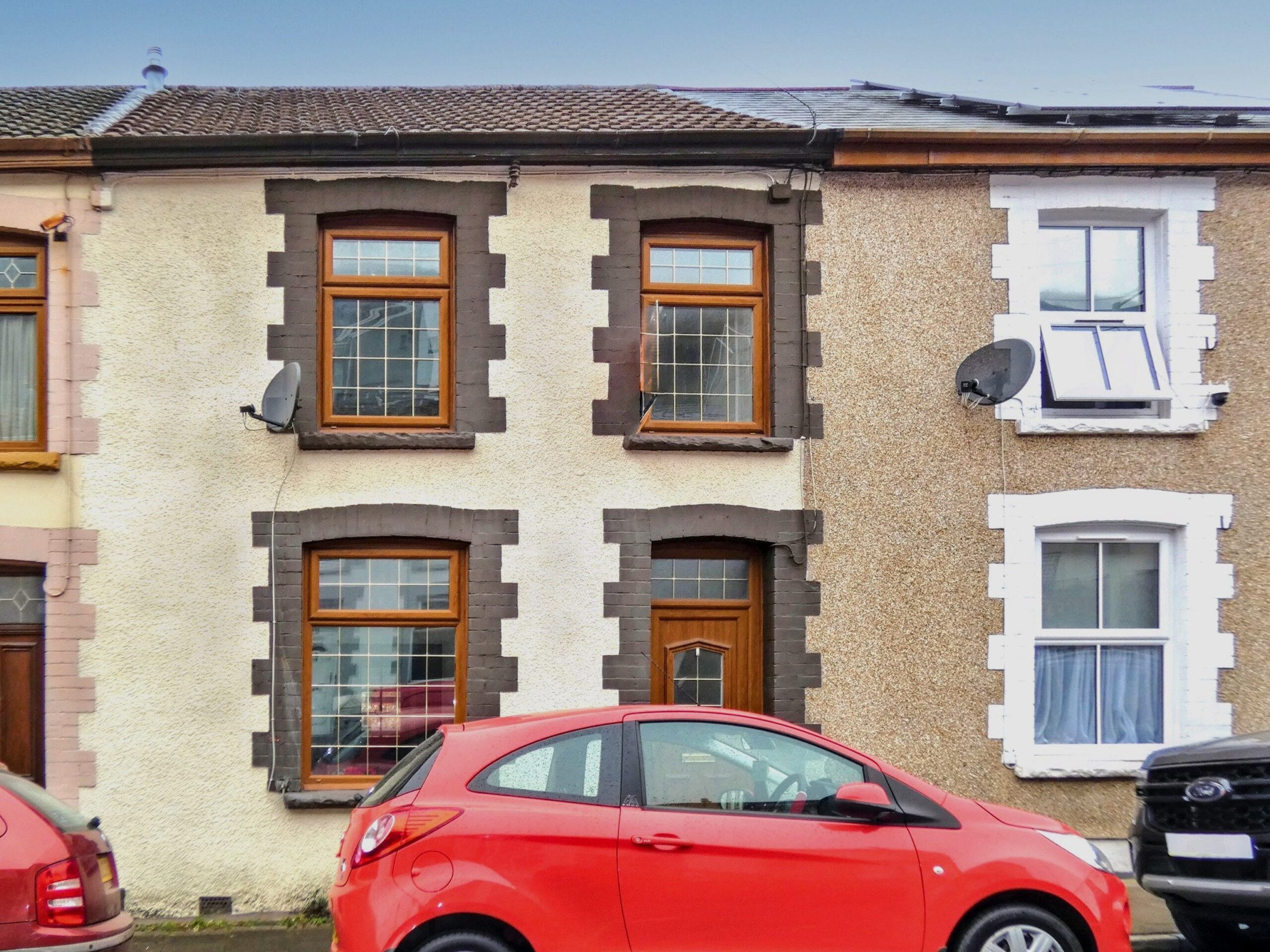 Trealaw Road