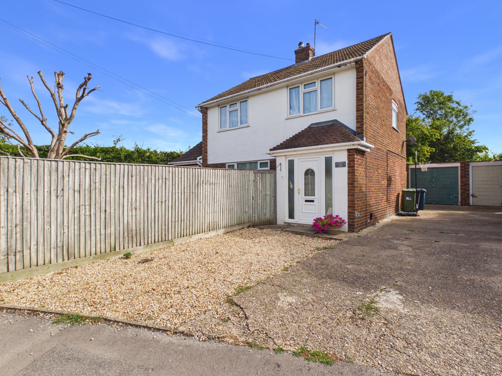 Churchill Close, Flackwell Heath, High Wycombe, Buckinghamshire, HP10