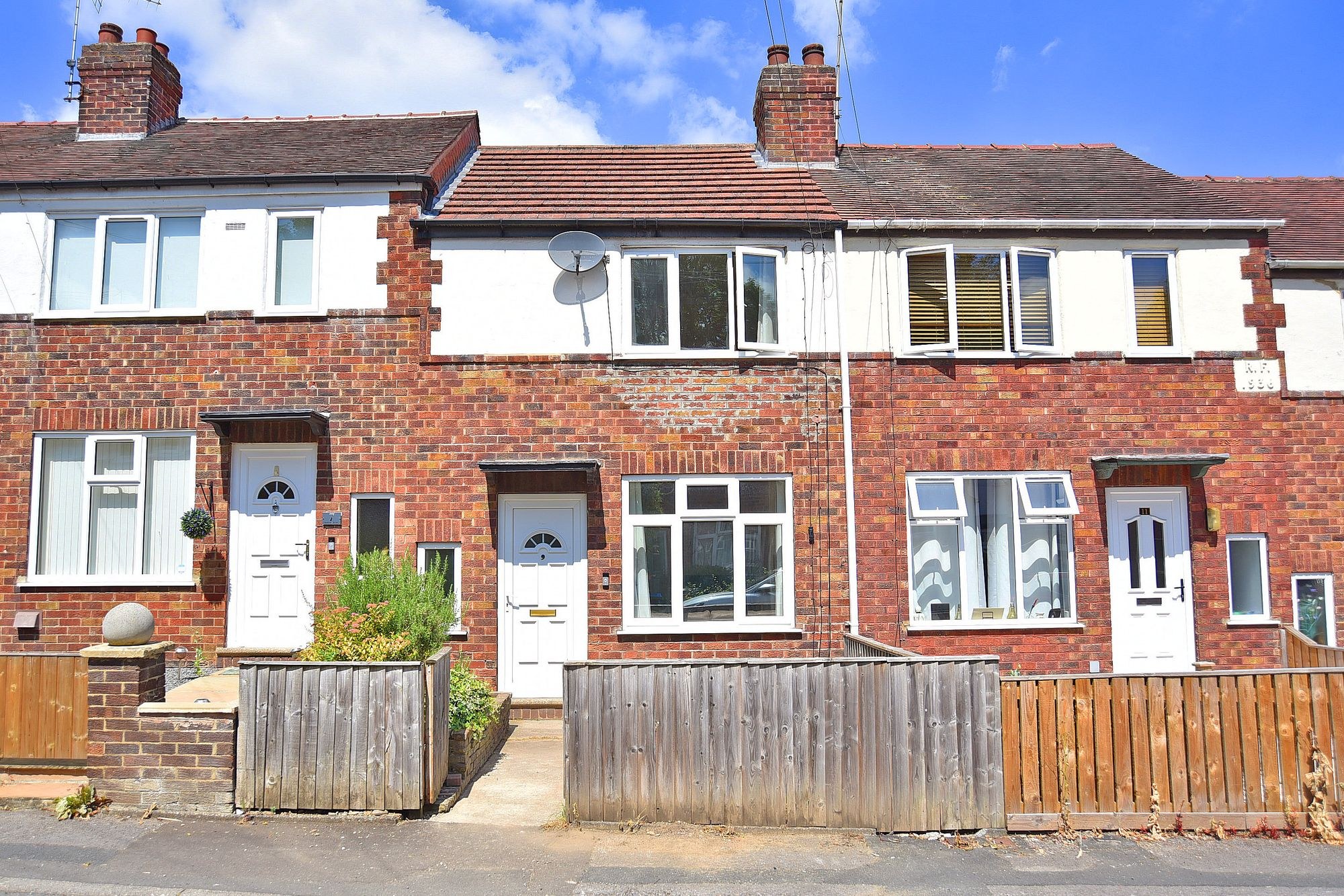 2 bed home for sale in Queens Road, Knaresborough