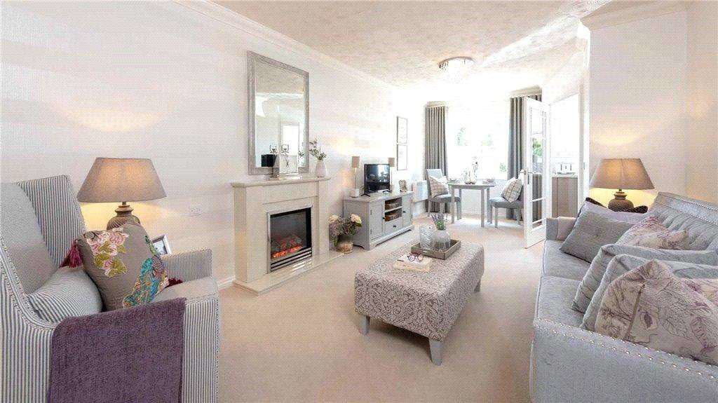 134 Great Tattenhams, Epsom KT18 5SF, photo 3