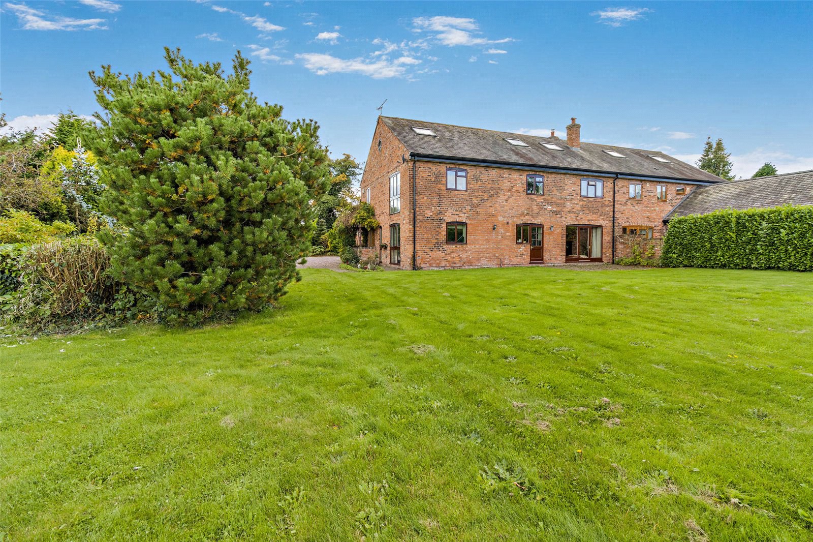 Rosemary Lane, Burton, Wrexham, LL12