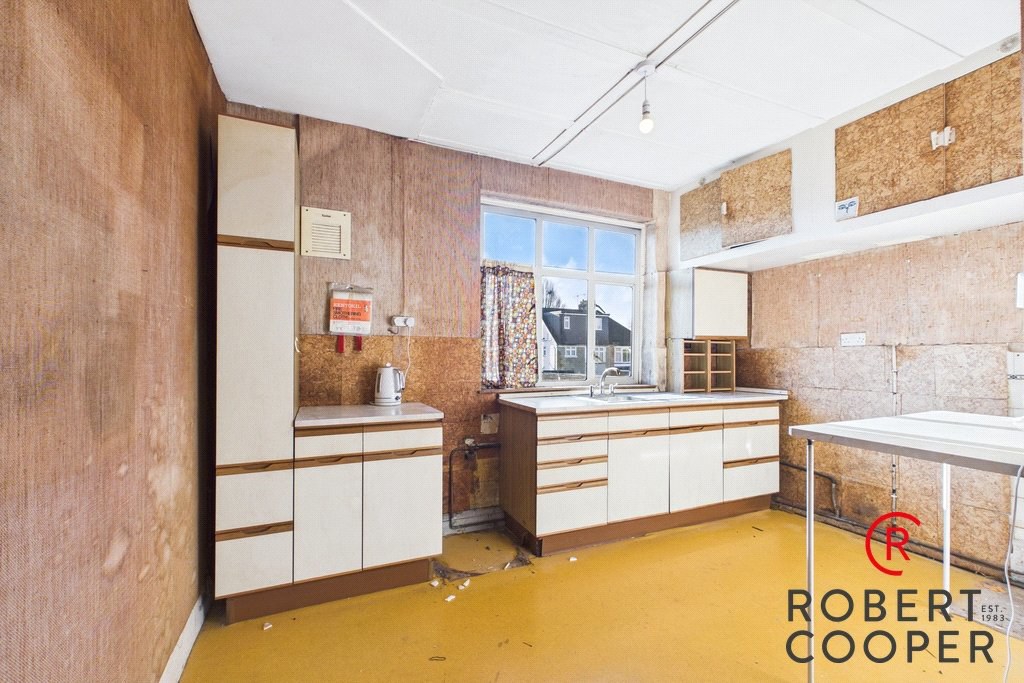 Acacia Avenue, Ruislip, HA4, photo 3
