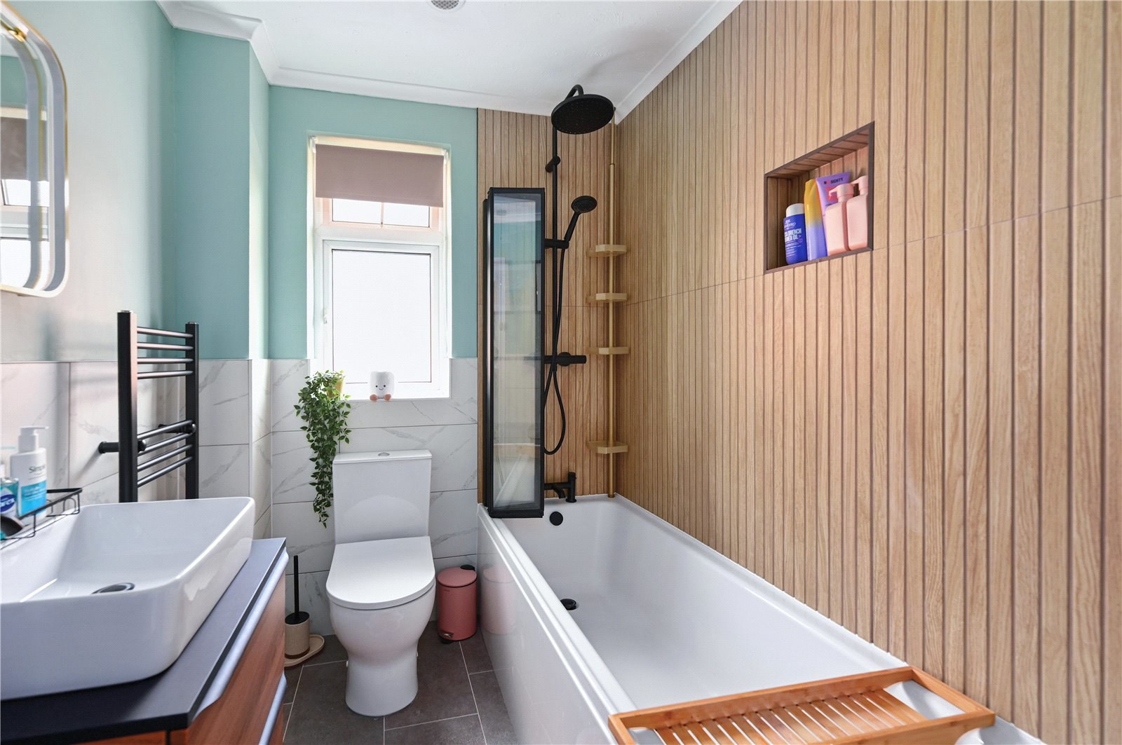 Ash Lodge Drive, Ash, Guildford, Surrey, GU12, photo 12