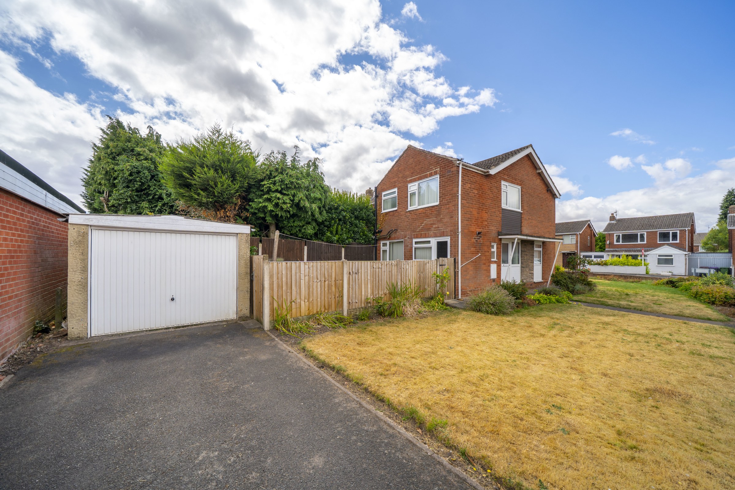 Viewlands Drive, Trench, TF2, photo 24